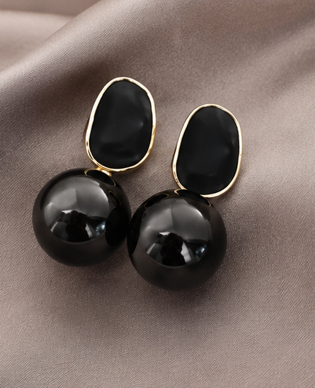 Pearl Drop Earrings for Women – Gold Tone Oval Design - Image 4